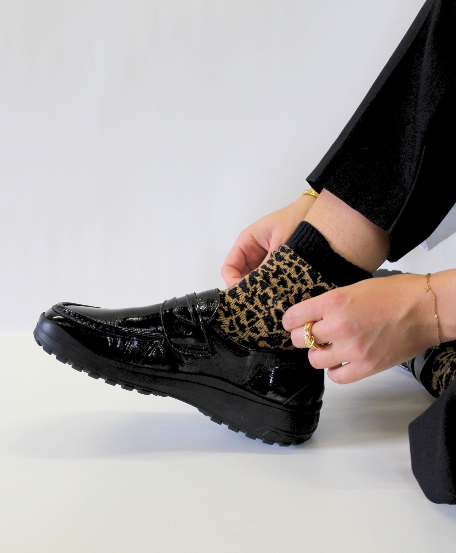 b-r-zehensocken-leopard-socken image 4